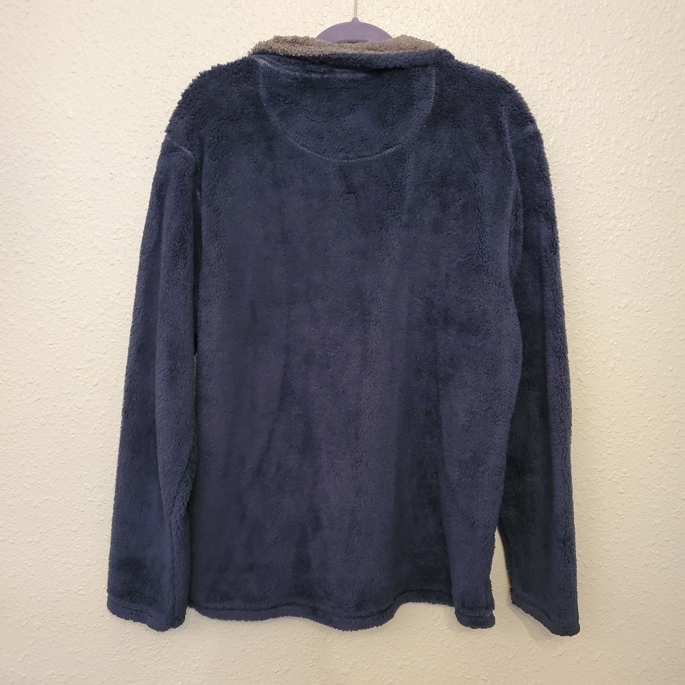 Trinity pullover Plush sweater - Picture 2 of 6
